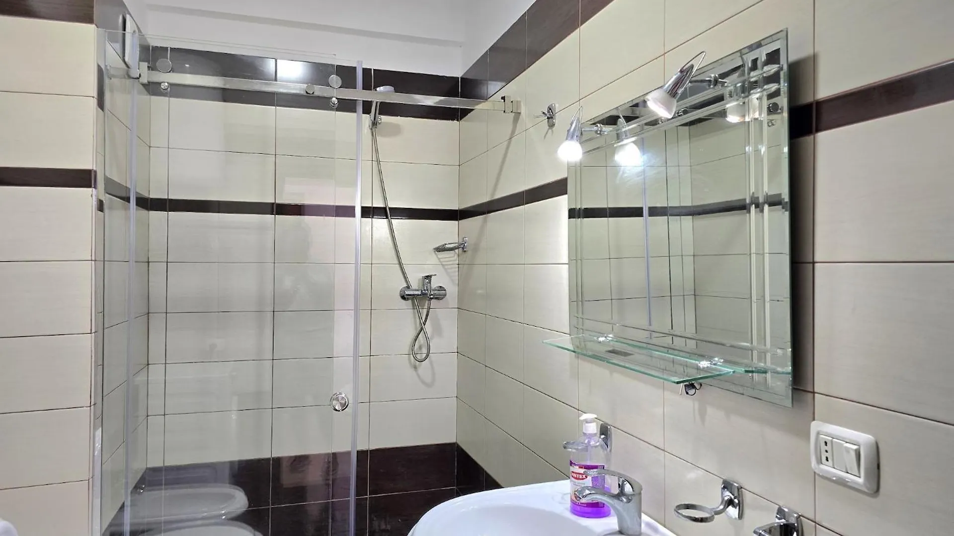 Comfortable Retreat Apartment In Durr S Durrës Albanien